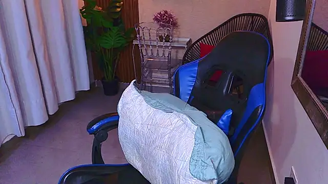 Kenya--Buhle online show from July 11, 11:54 am