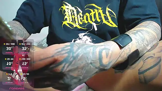 girl tatto13 online show from December 19, 11:52 pm