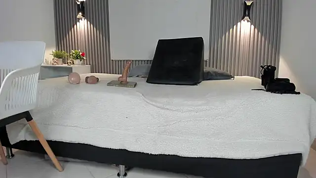 Zafiiraa online show from June 20, 9:35 am