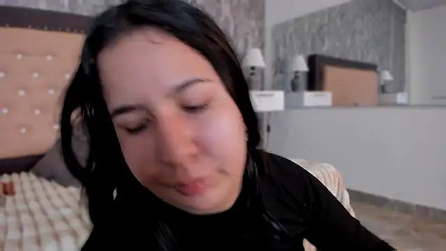 Lia sarahi online show from October 26, 12:22 pm