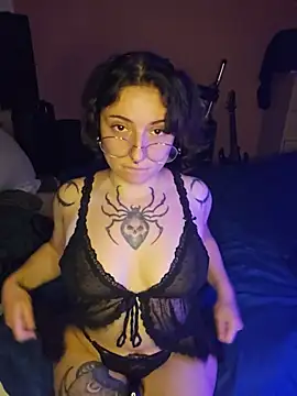 Moxxxie online show from June 14, 2:28 pm