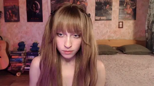 Friendly Ellie online show from June 15, 2:28 pm
