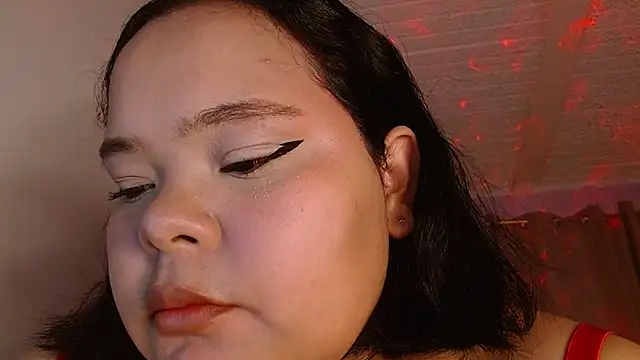 sexychubby    online show from March 24, 4:56 pm