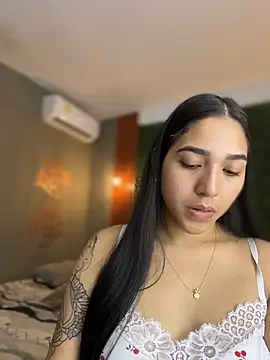 Amandanauty online show from February 11, 6:37 am