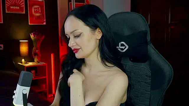 QueenAliss online show from March 13, 8:48 am