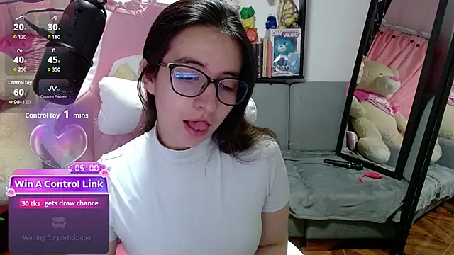 Maggie Fox3 online show from March 2, 2:55 am