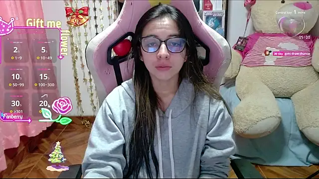 Maggie Fox3 online show from November 13, 2:21 am