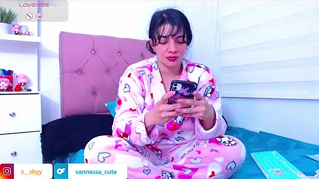 Vannessa  Shy online show from September 28, 3:02 am