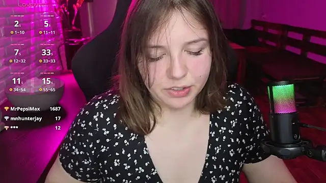 XNirvanaX online show from June 18, 2:46 am