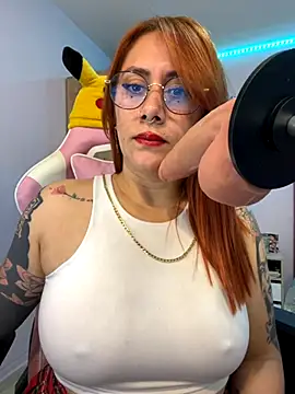 Luna Paris  online show from October 28, 2:23 pm