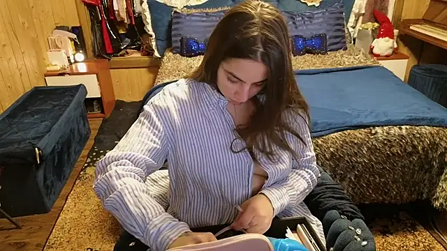 VanessaDoyle online show from December 5, 7:15 pm