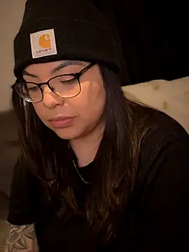 drizzypeach602 online show from February 1, 4:11 am