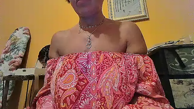 Snapshot of -Mia-__ chatting on September 16, 4:48 pm -Mia- online show from September 16, 4:48 pm