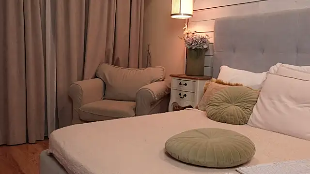 IsabellaMysty online show from June 10, 9:35 pm