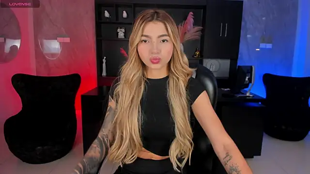 LexieWayne online show from July 5, 12:00 pm