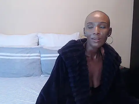 yummycherryxx online show from June 13, 8:56 am