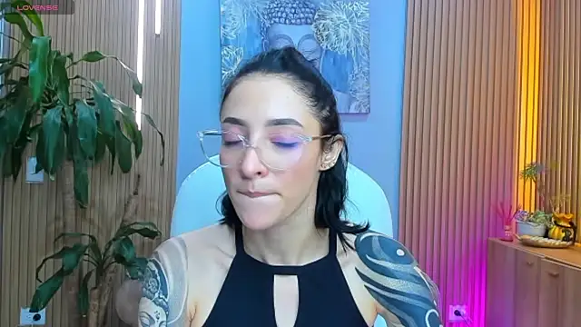 barbie scoth  online show from May 7, 2:05 am