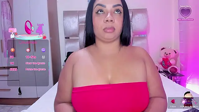Snapshot of MelanyShayk chatting on September 14, 3:43 pm MelanyShayk online show from September 14, 3:43 pm
