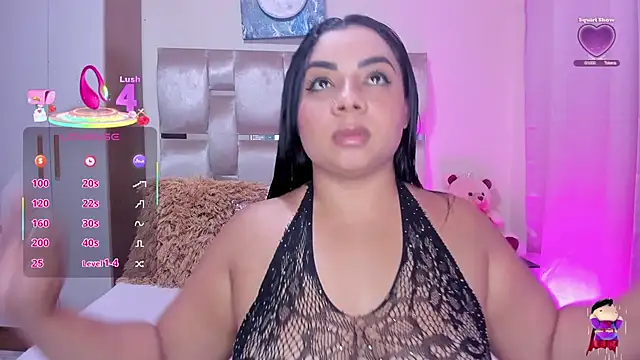 Snapshot of MelanyShayk chatting on September 15, 11:12 pm MelanyShayk online show from September 15, 11:12 pm