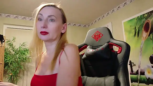 HotLana69 online show from November 15, 10:00 pm