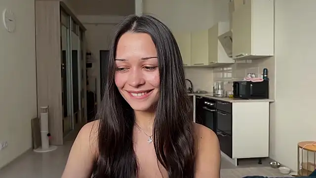 mo1ly online show from April 22, 1:41 pm