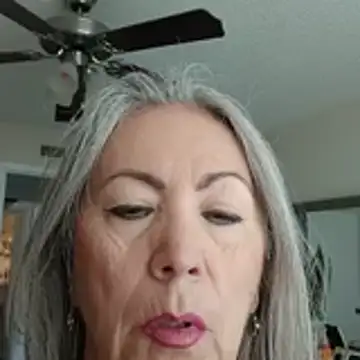 EvaRobinson online show from June 8, 12:06 pm