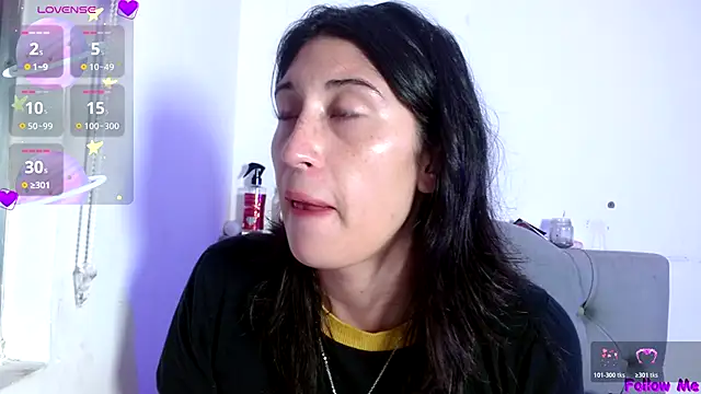 Red-moon1 online show from October 29, 4:50 am