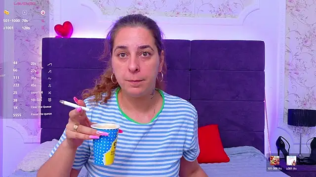 KarinaNoir online show from June 22, 4:09 am