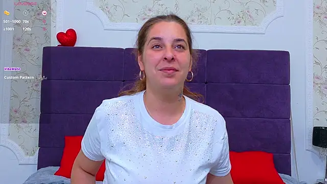 KarinaNoir online show from July 6, 3:56 am