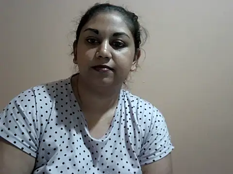 bellachow10 online show from November 9, 6:04 pm