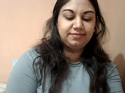 bellachow10 online show from July 31, 6:14 am