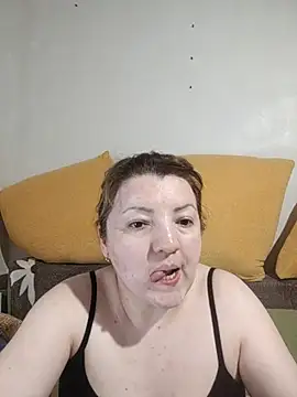 stefanyharper16 online show from May 14, 5:41 pm