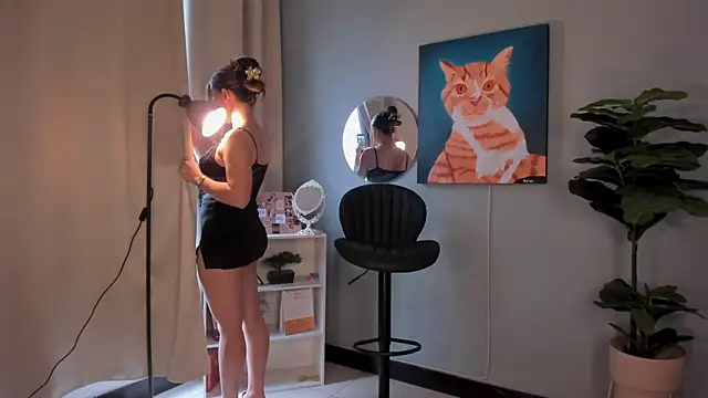 LiaPearce online show from March 5, 1:40 pm