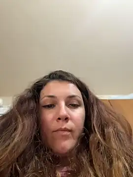 DaisyVibesss online show from August 1, 10:28 am