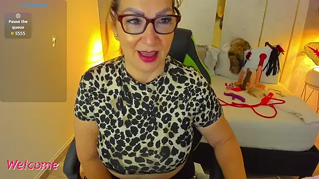 gisela27 online show from July 18, 1:24 pm