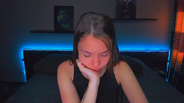 AlexaBarkley online show from May 4, 12:36 am