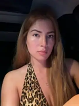 clairewntr online show from July 17, 7:50 pm