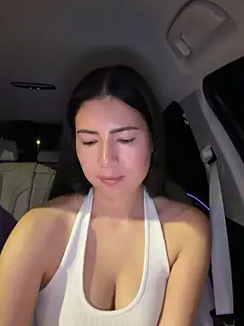 clairewntr online show from December 15, 10:04 pm