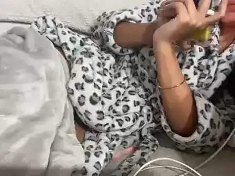 tbaexoxox online show from May 1, 2:48 am