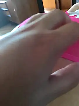 LovlyAnnie online show from June 15, 5:51 am