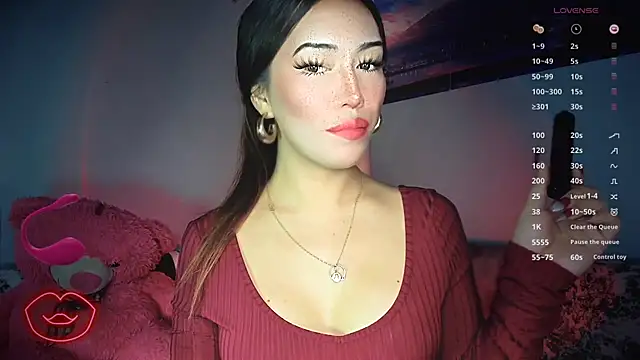 Jasmine Elcock online show from December 4, 7:25 pm