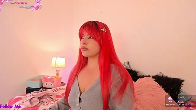 SophieRossi online show from December 5, 4:45 am