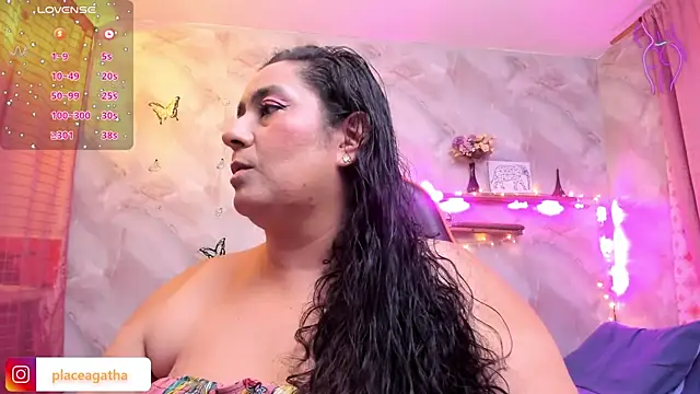 Snapshot of agathaxxx-69 chatting on September 23, 8:18 pm agathaxxx-69 online show from September 23, 8:18 pm