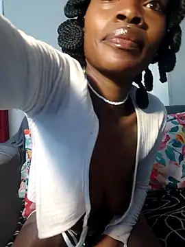 HoneyDropsX online show from June 7, 2:02 pm