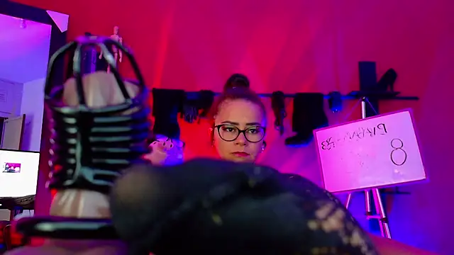 MistressSlut1 online show from July 25, 11:39 am