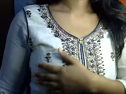 SiaraSiyA online show from May 8, 5:38 pm