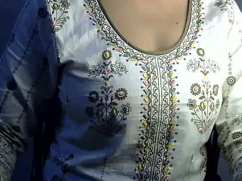SiaraSiyA online show from May 3, 8:18 am