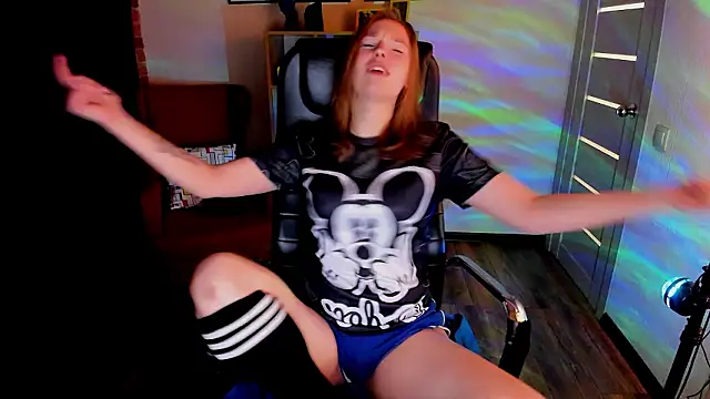  fiona Love online show from February 9, 8:44 pm