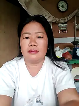 Snapshot of Lovelywoman43 chatting on September 24, 10:09 pm Lovelywoman43 online show from September 24, 10:09 pm