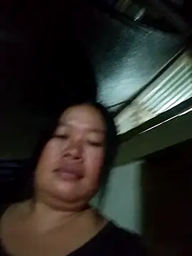 Snapshot of Lovelywoman43 chatting on October 2, 9:58 am Lovelywoman43 online show from October 2, 9:58 am
